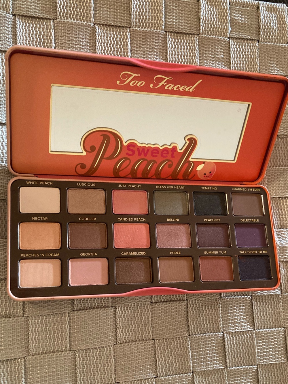 TOO FACED 'Sweet Peach' Eyeshadow Palette - 18 shades - Picture 3 of 12